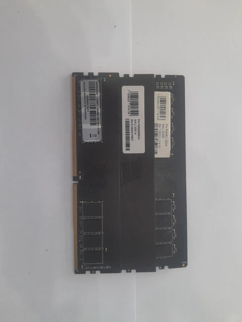 Memória de pc DDR4 de 8 gigas R$ 200,00 a unidade 