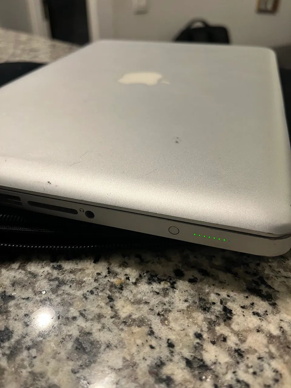 MACBOOK PRO 2011 / VS ZE VAQUEIRO  - Foto 4