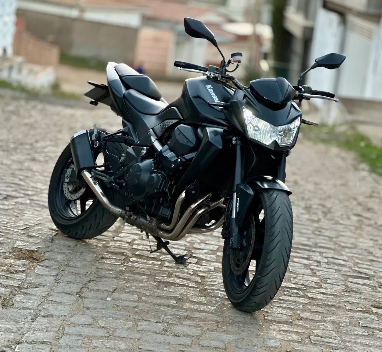 Z 750 2011 - 1537791702 | OLX