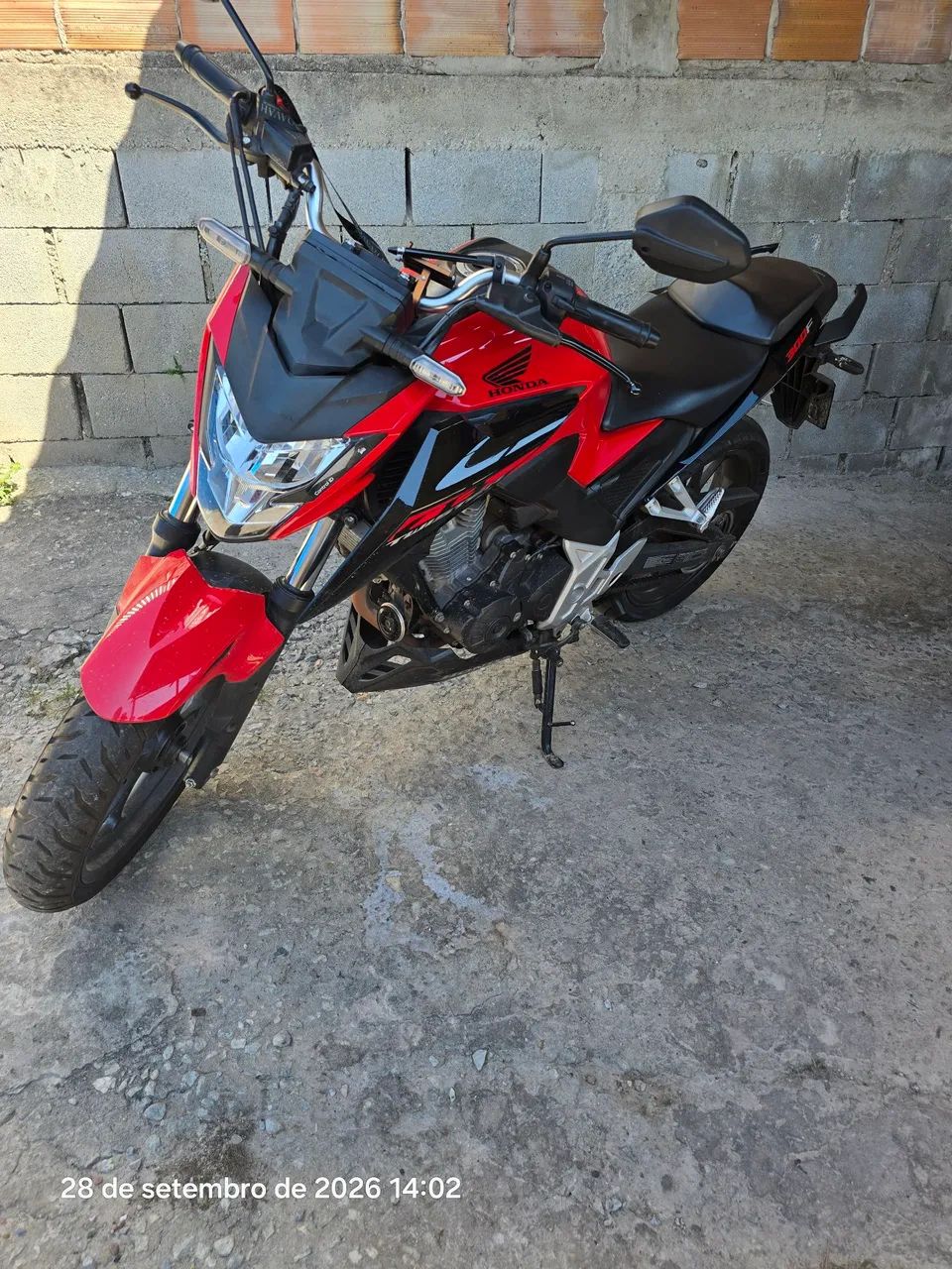CB 300 F