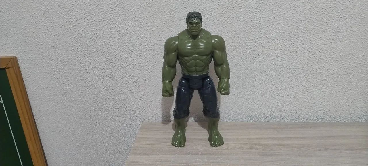 Boneco Hulk - Titan Hero com encaixe Power FX - 30cm - Hasbro