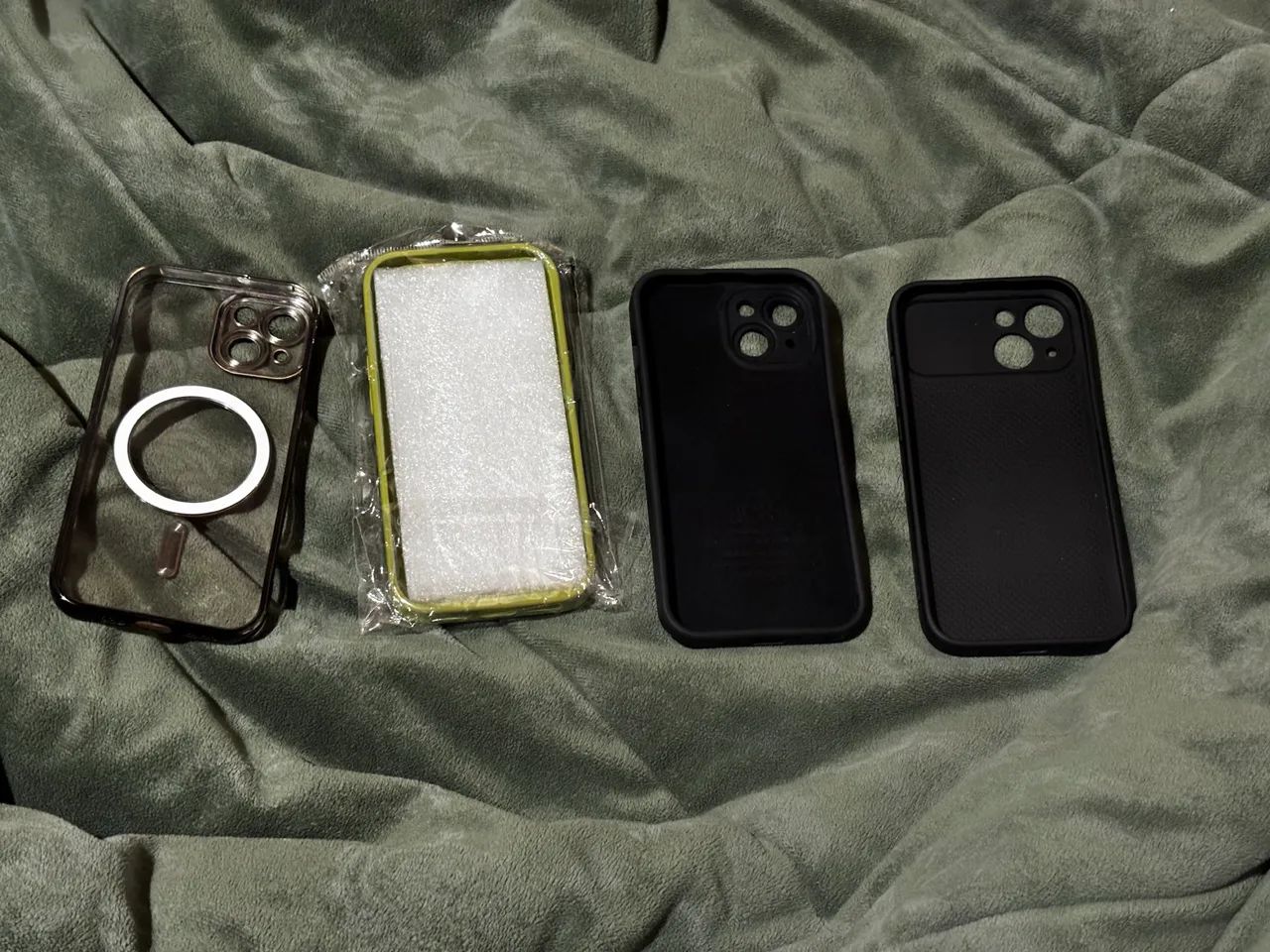4 capas iPhone 15