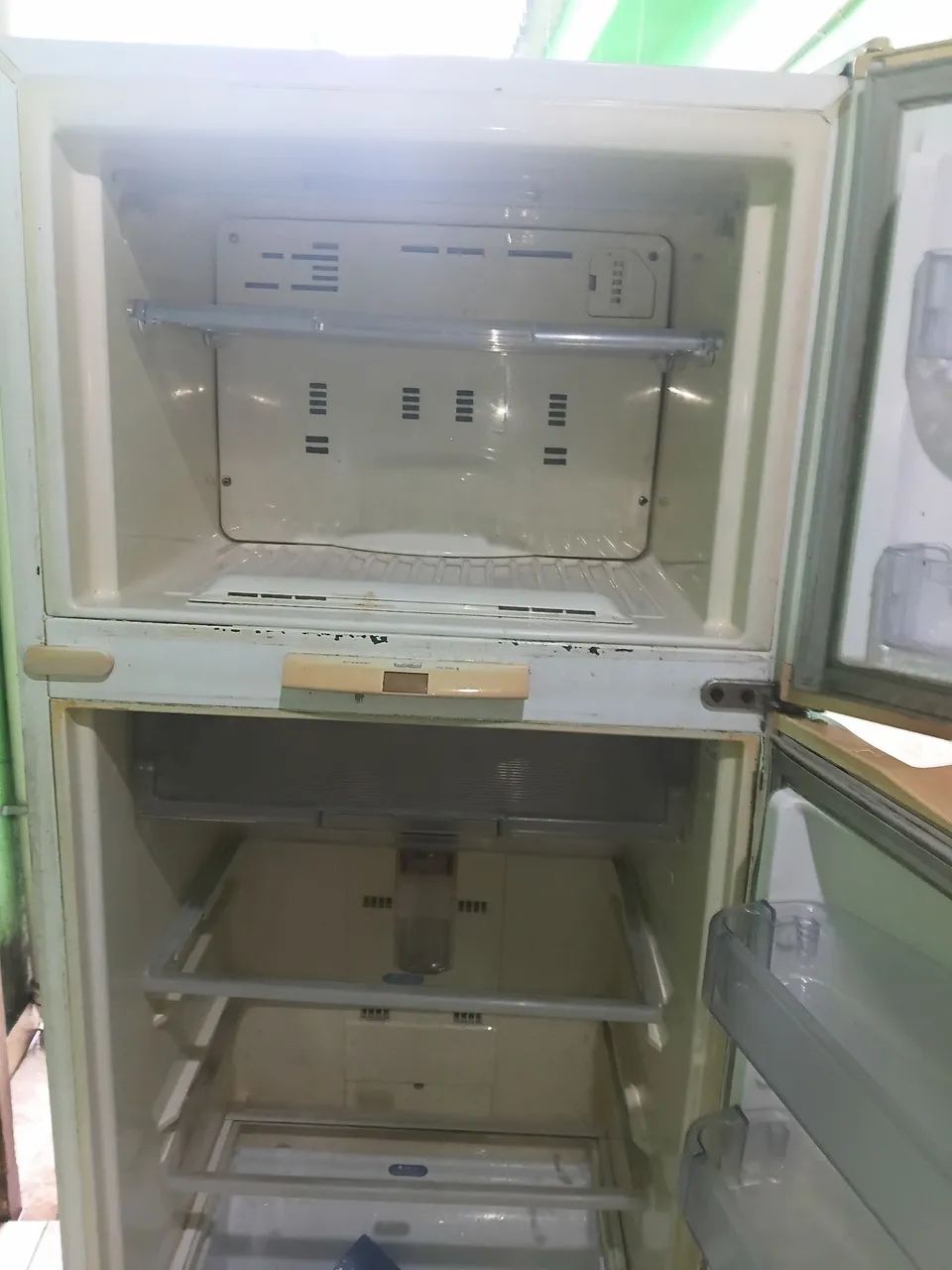 Geladeira com defeito - Foto 4
