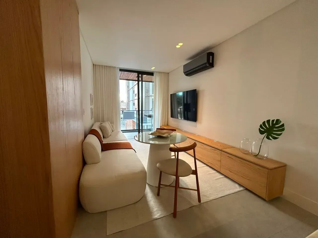 Apartamento à venda em Jurerê a apenas 50m do mar e mobiliado - Foto 2