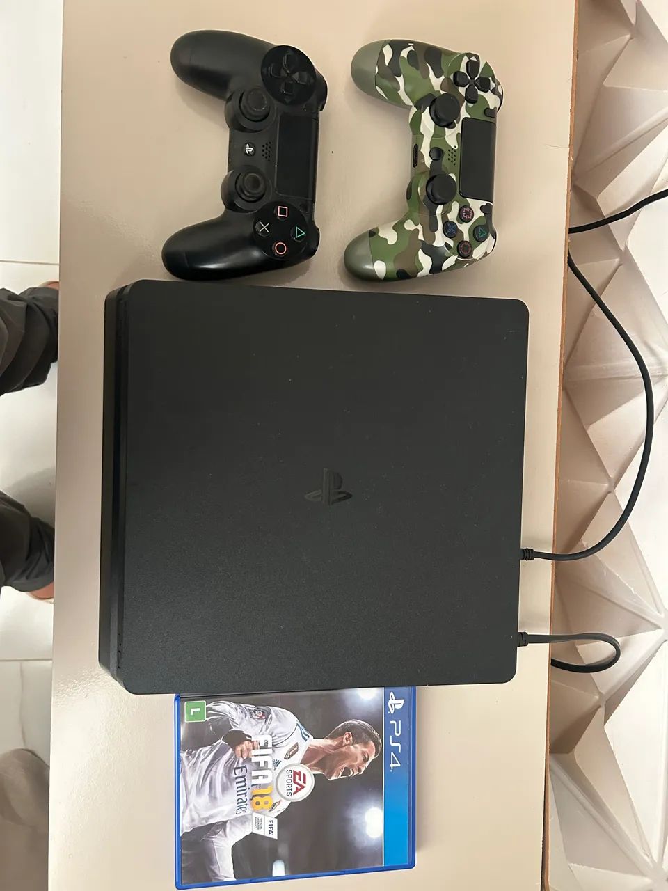 Ps4 slim 1TB extra!! - Foto 4