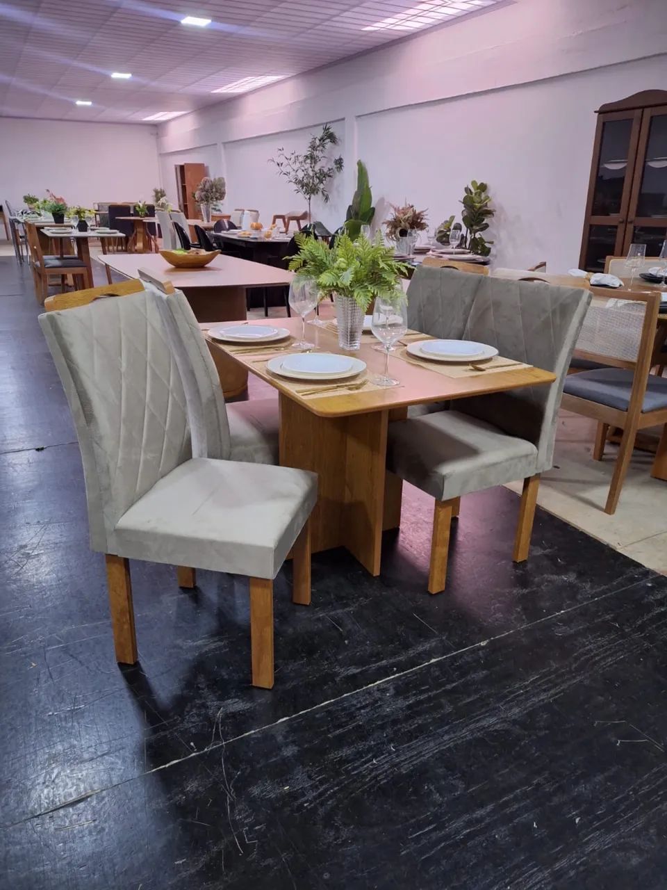Mesa de Jantar 04 cadeiras  - Foto 4