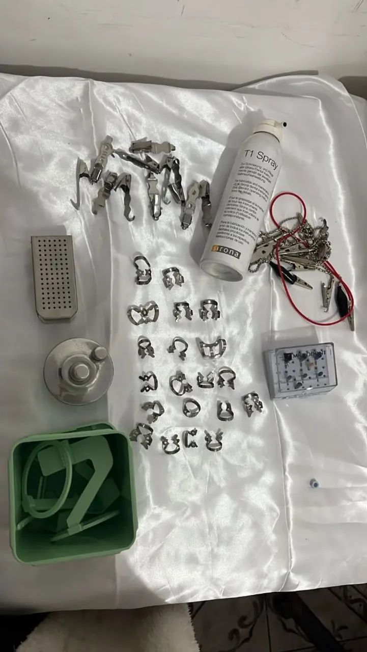Kit Acessórios Inox para Bancada e Treino Laboratorial + Broqueiro e Presilhas