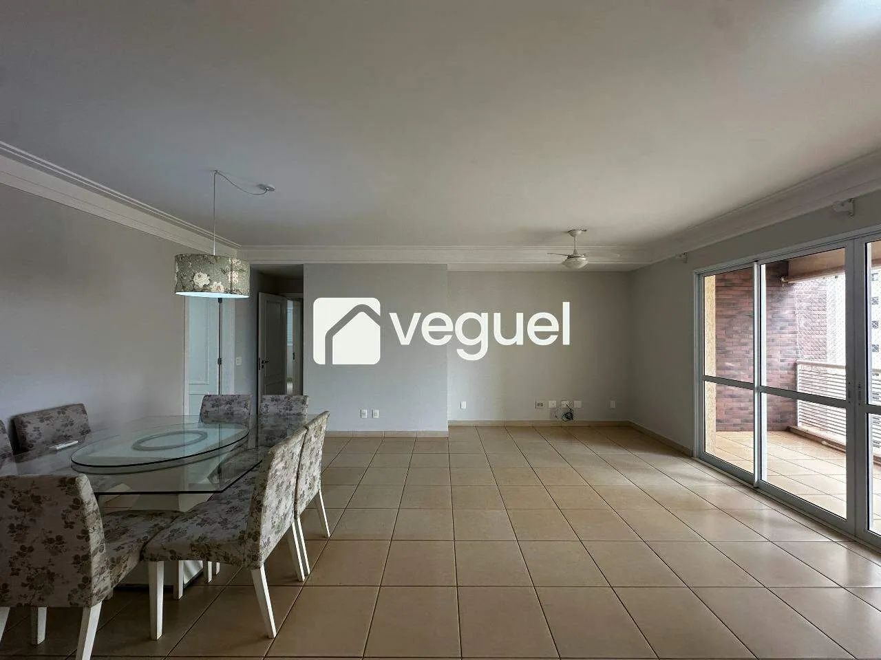 Apartamento a venda no edifício Dinamarca com 137 m² e 3 suítes em Ribeirão Preto