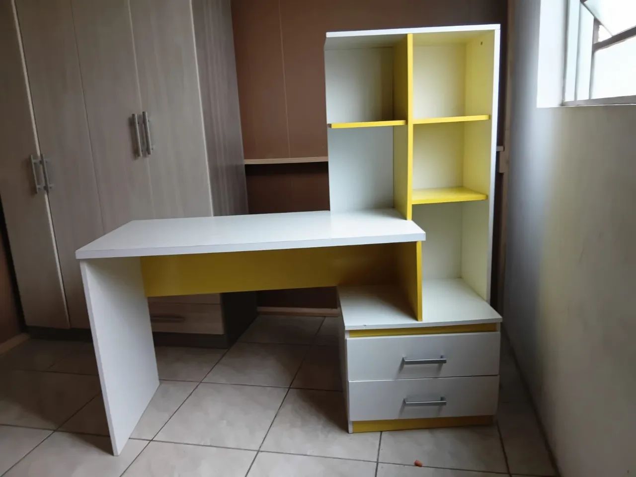 Escrivaninha  - Foto 2
