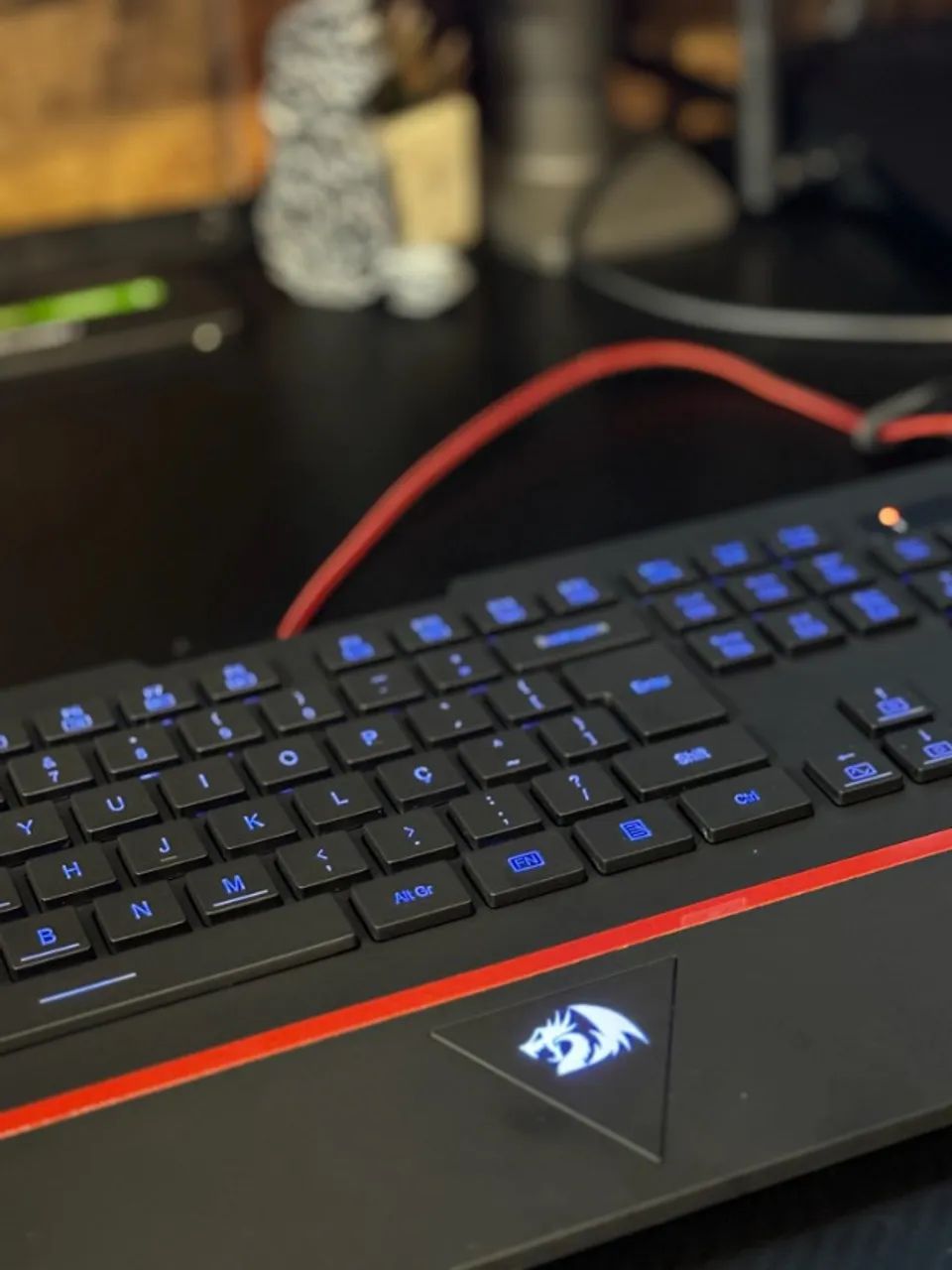 Teclado Gamer Redragon Karura 2 RGB - Foto 3