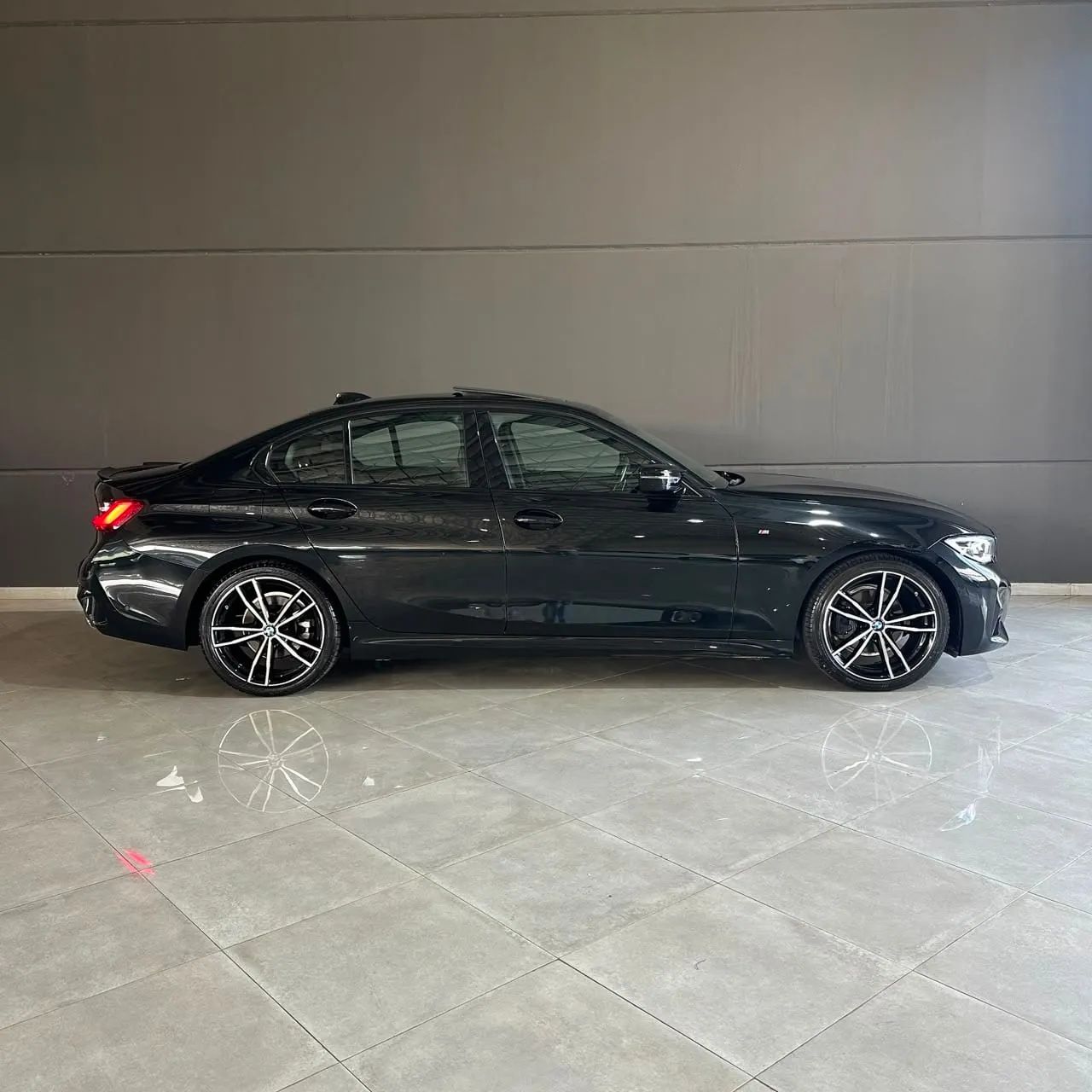 BMW 320I 2022 - Foto 4