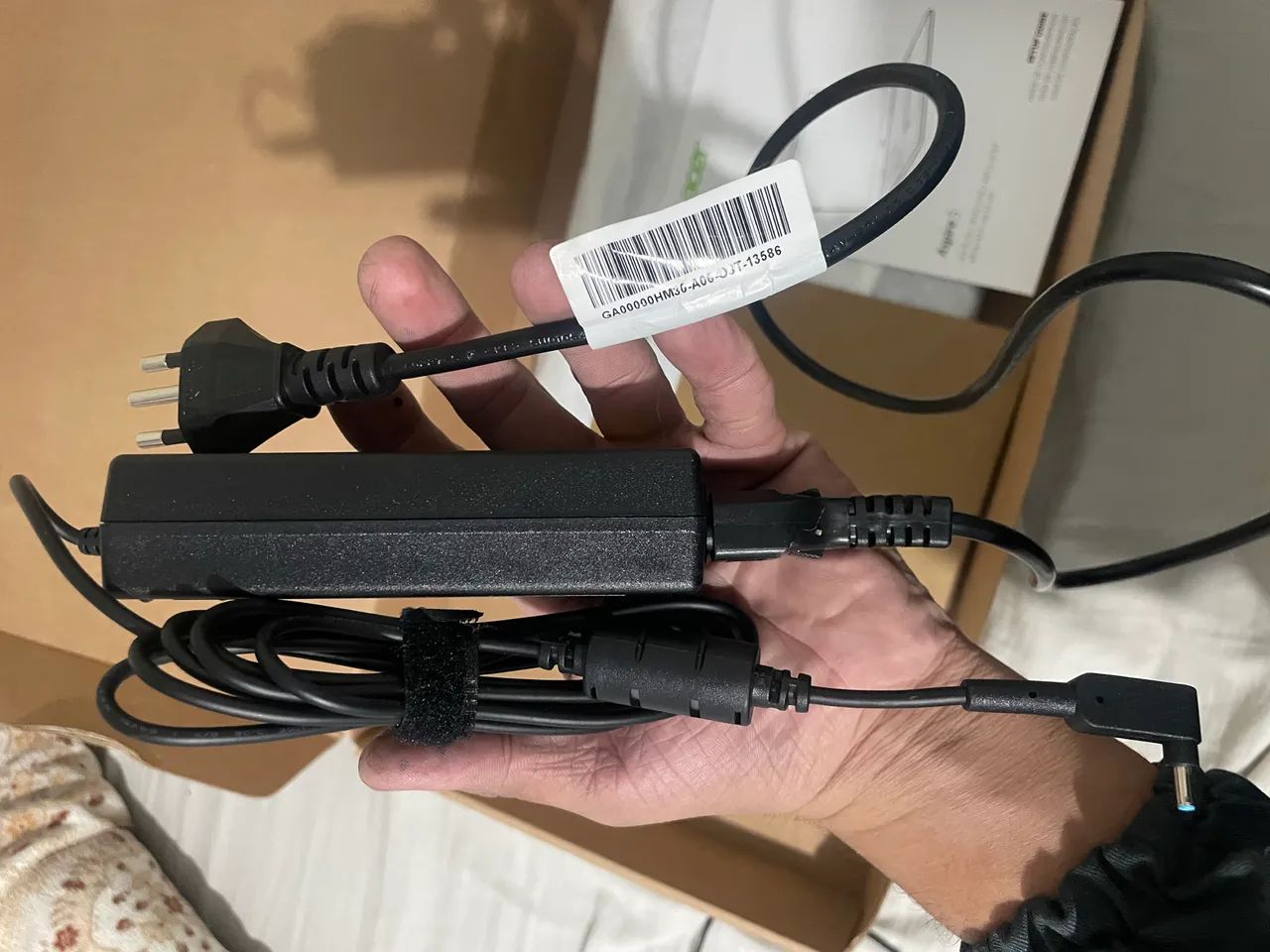 Notebook semi zerado, apenas duas vezes usado - Foto 3