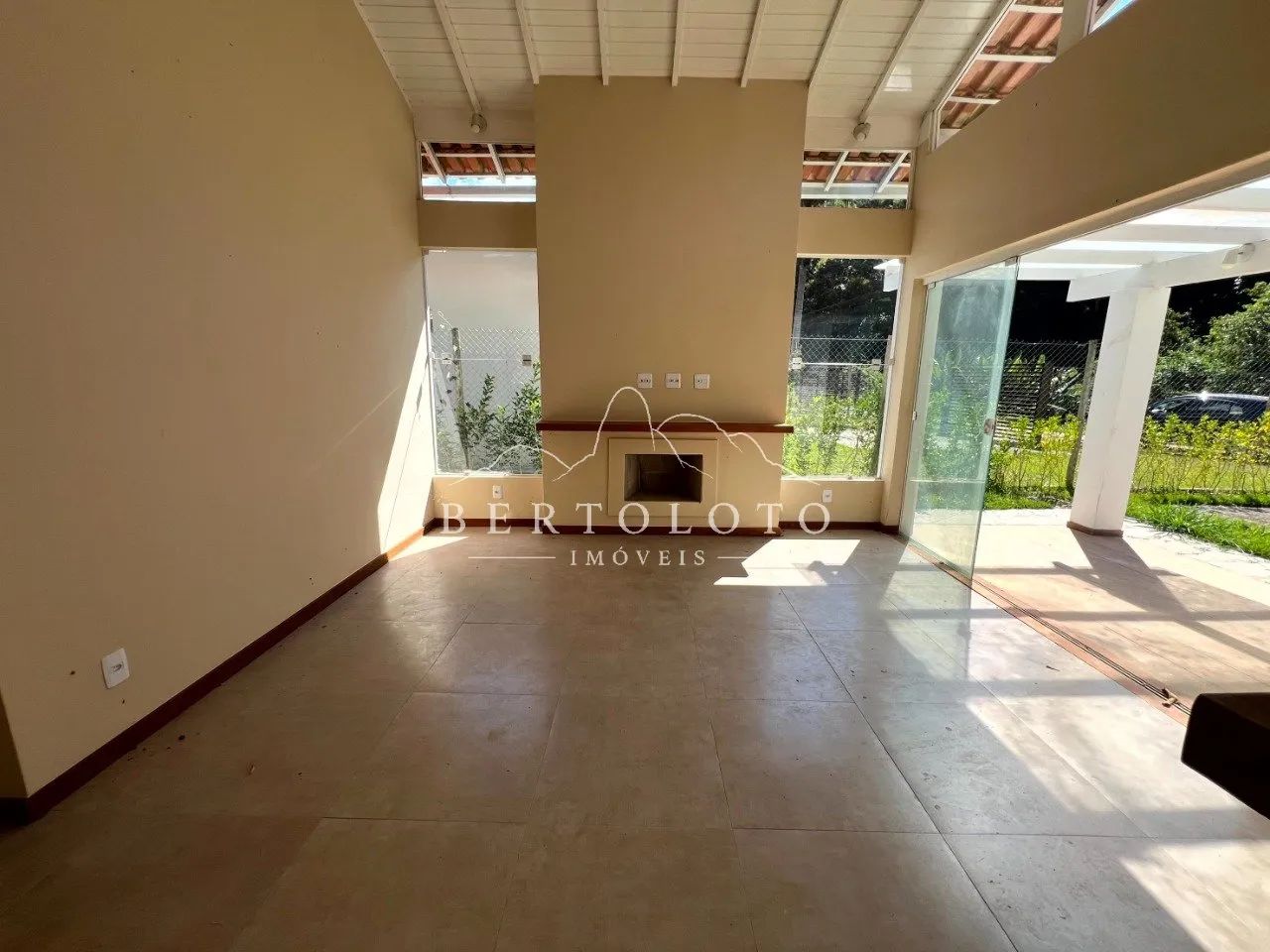 Casa linear em Itaipava - Oportunidade - Foto 5
