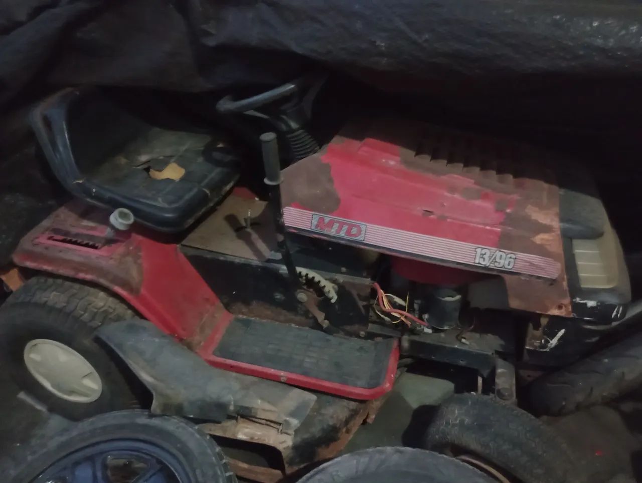 Vendo trator de cortar grama para reforma