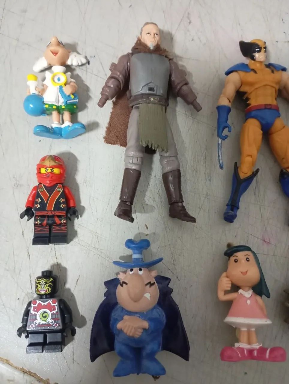 Bonecos variados (LOTE) - Foto 3