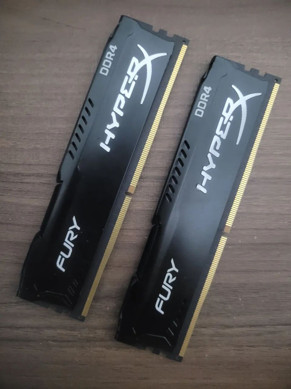 16GB (2x8) memória RAM hyperX 2400Mhz