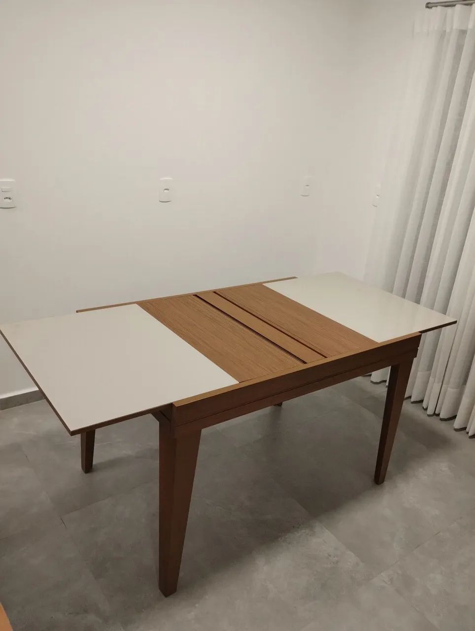Mesa de jantar extensível (nova) - Foto 2