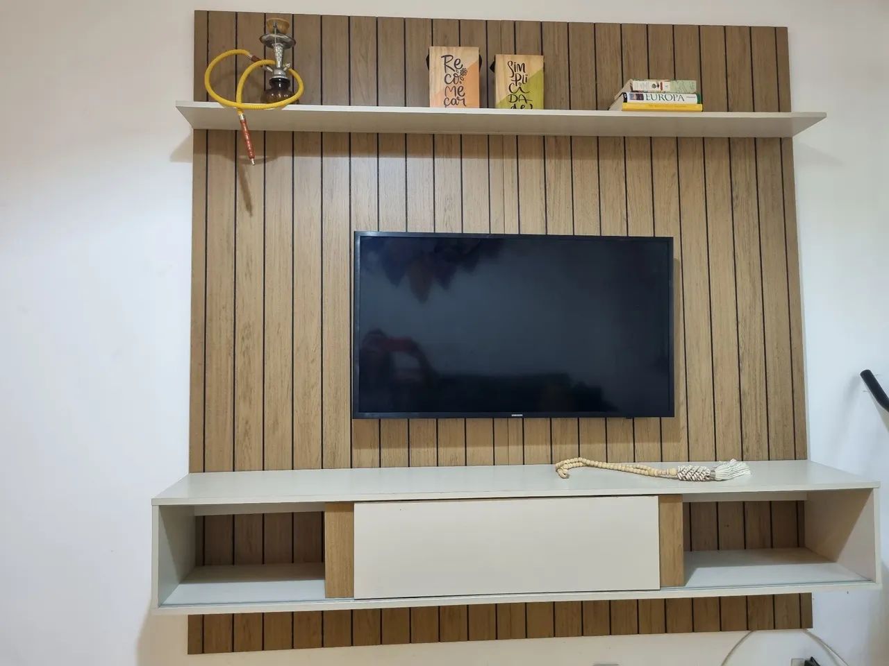 Rack mais painel ripado