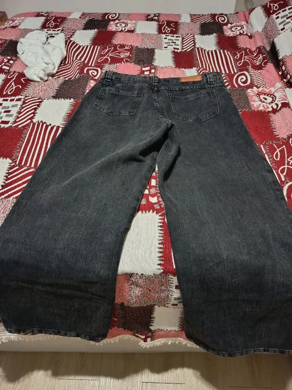 Calça jeans Denim 44 preta estonada nova - Foto 2