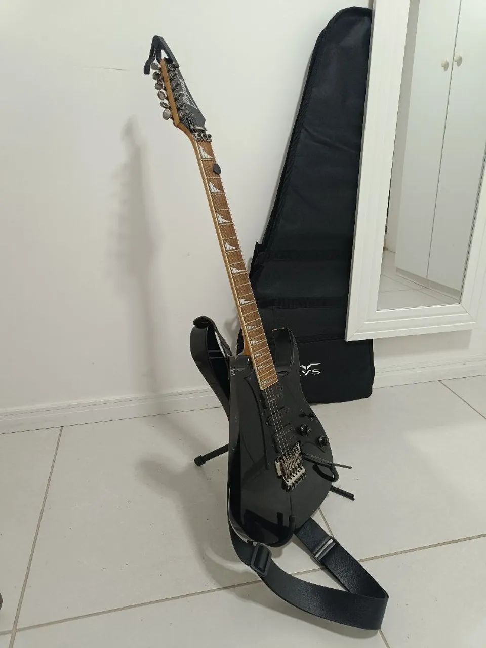 Guitarra Ibanez RG350EX + Kit Completo de Acessórios