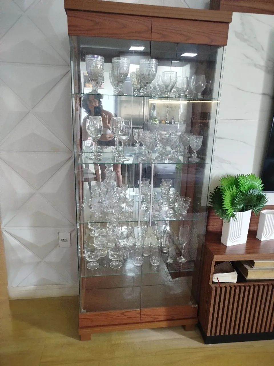 Cristaleira moderna  - Foto 2