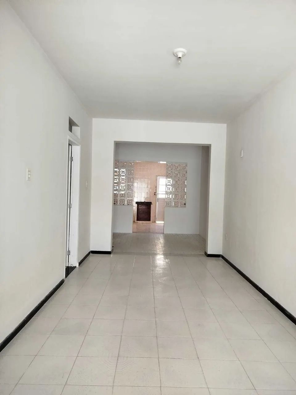 CASA EM RUA PÚBLICA - SUÍSSA [57667] - Foto 5