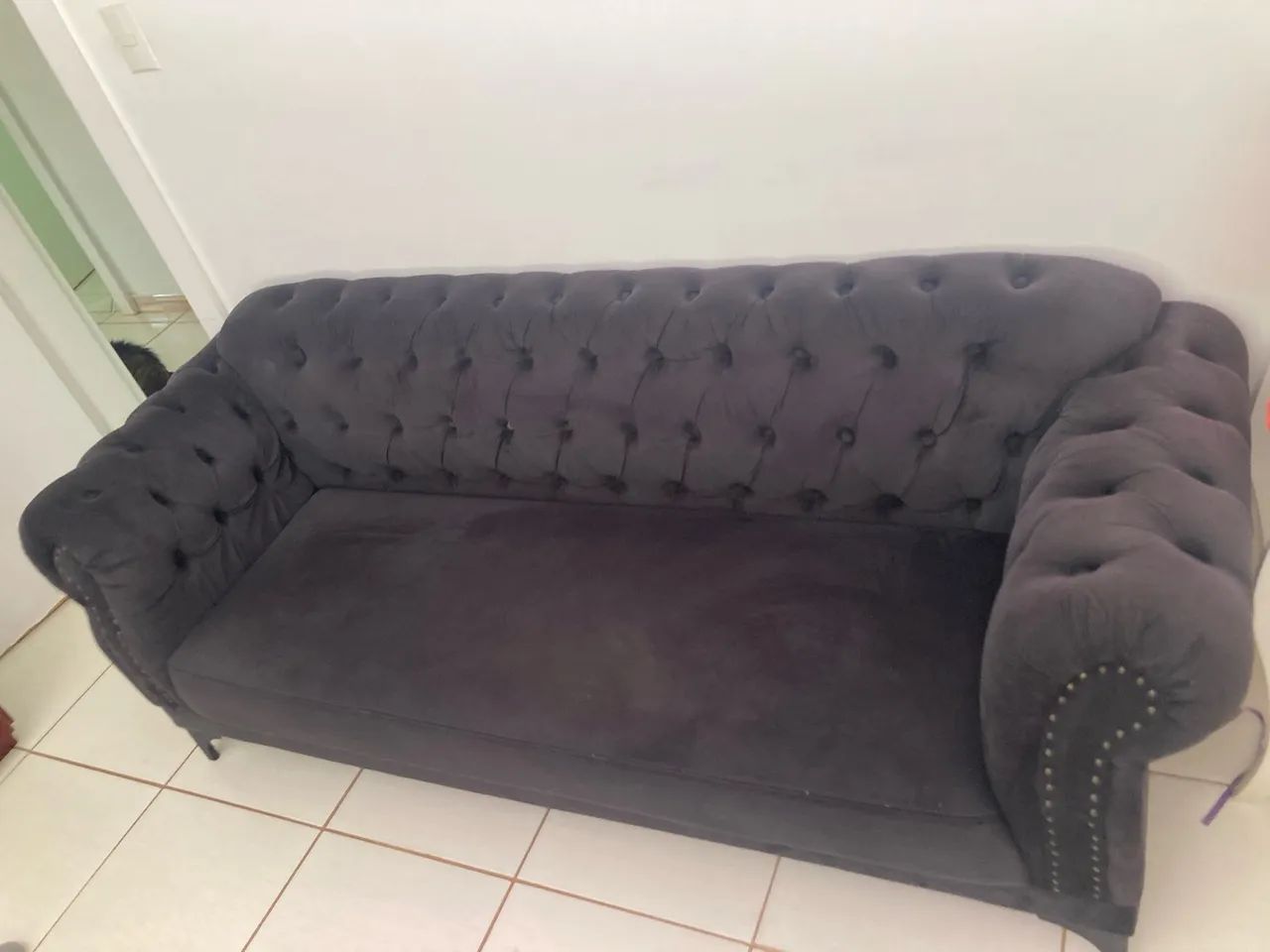 Sofá estilo Chesterfield/capitonê, de 3 lugares - Foto 2