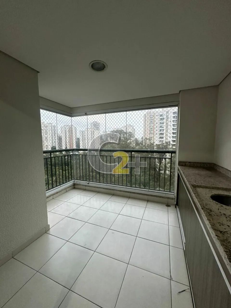 Apartamenta á venda na Vila Andrade com 3 quartos e 2 vagas