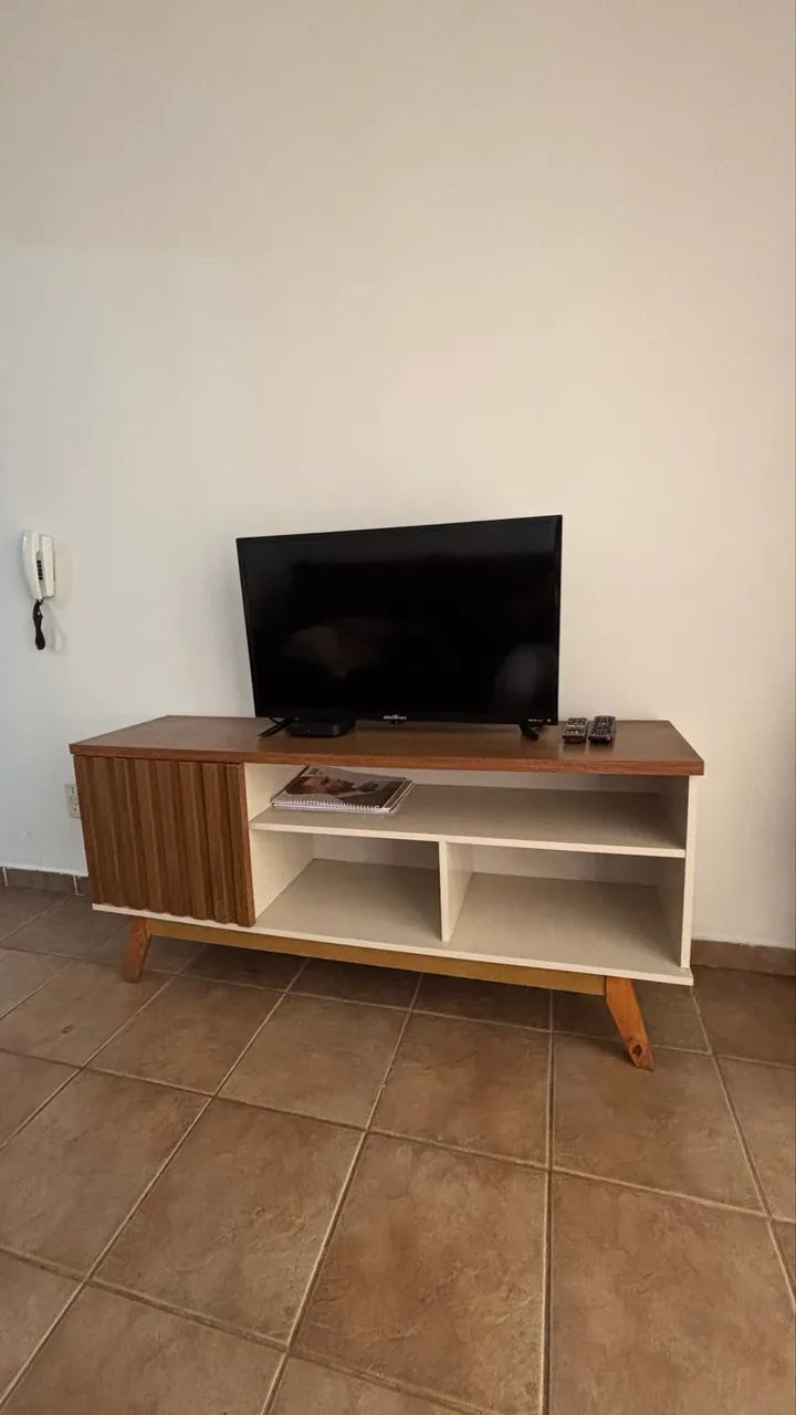 Vendo Rack para sala de tv 