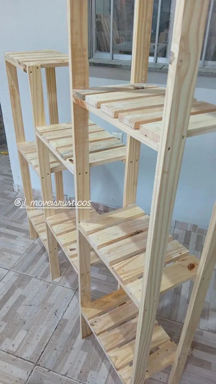 Vendo estante multi uso de pinos - Foto 3