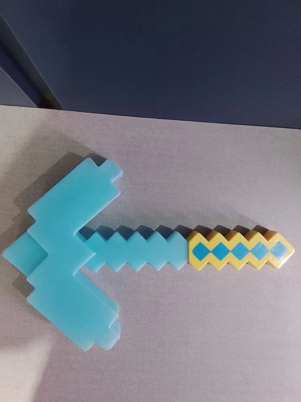 Espada e picareta Minecraft  - Foto 2