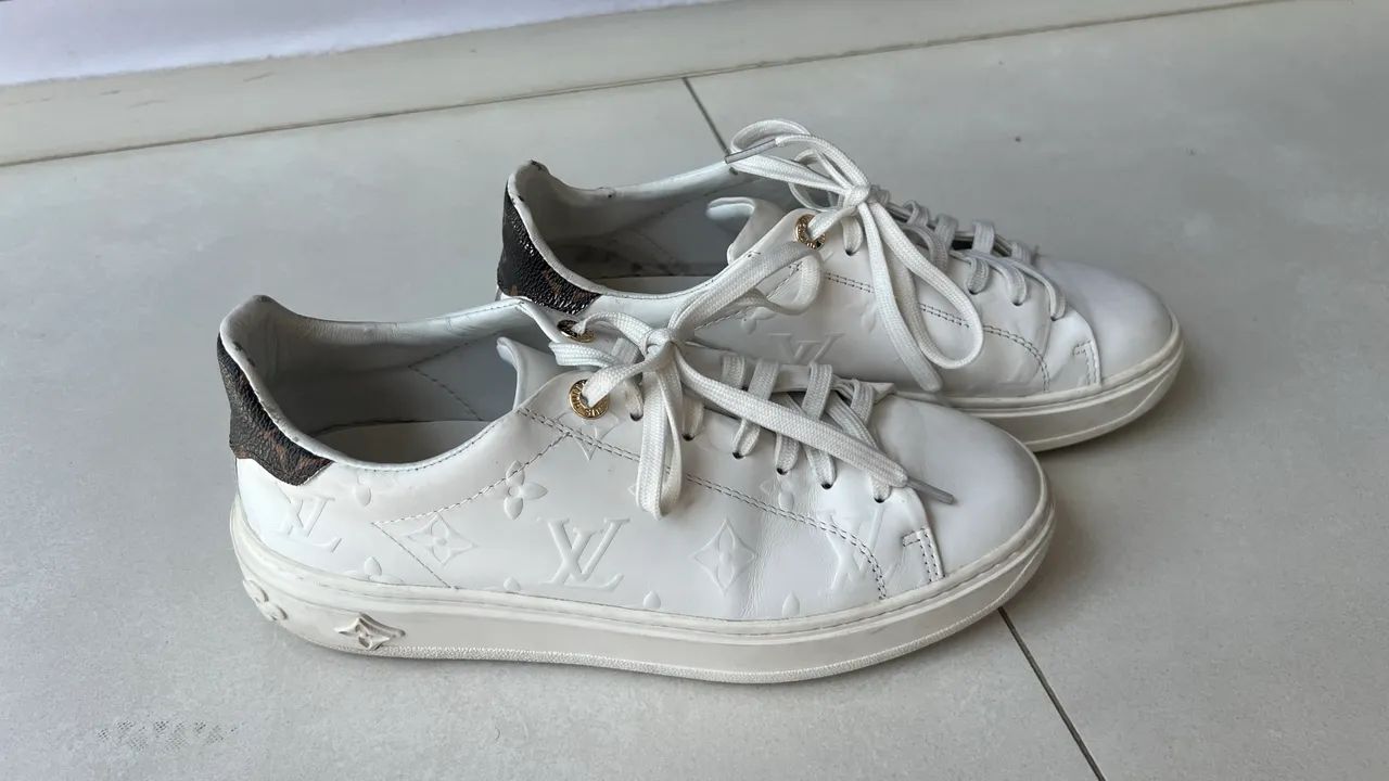 Tênis Louis Vuitton couro branco 38  - Foto 4