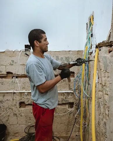 BOMBEIRO HIDRÁULICO DISPONÍVEL PROFISSIONAL 