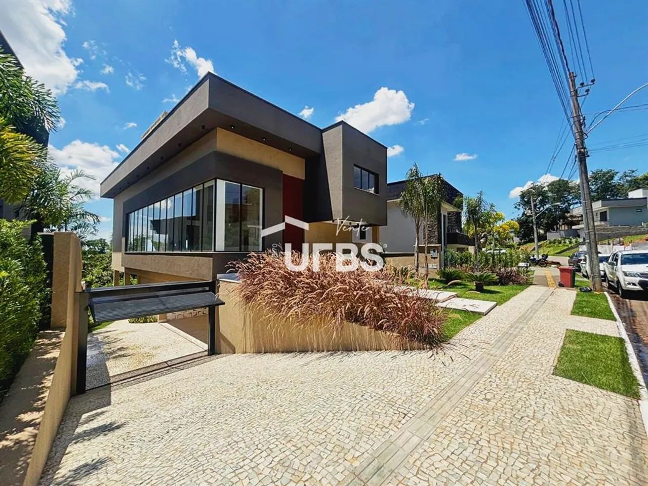 Sobrado Triplex Condomínio do Lago - Foto 2