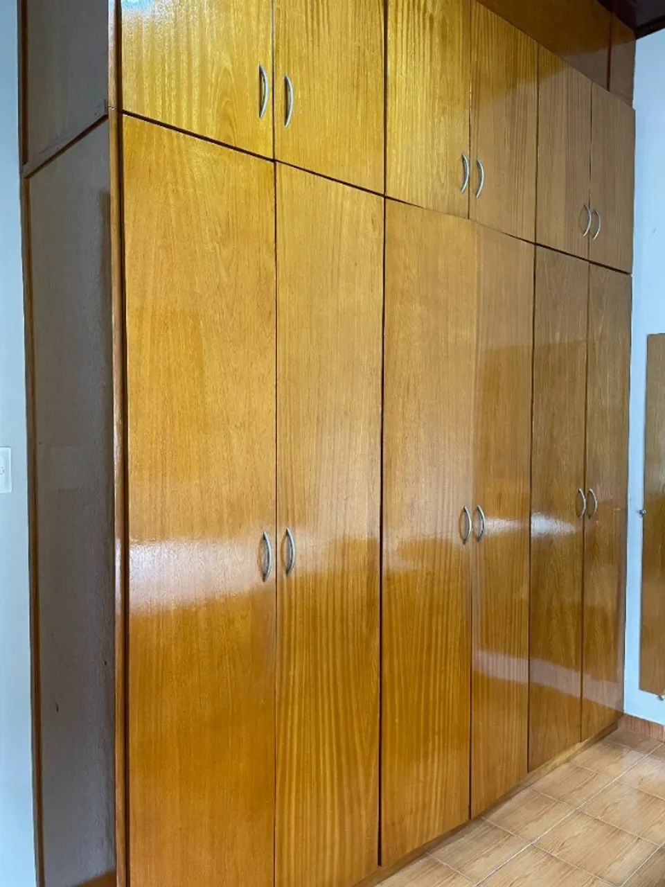 Guarda-Roupa de Madeira - Foto 4