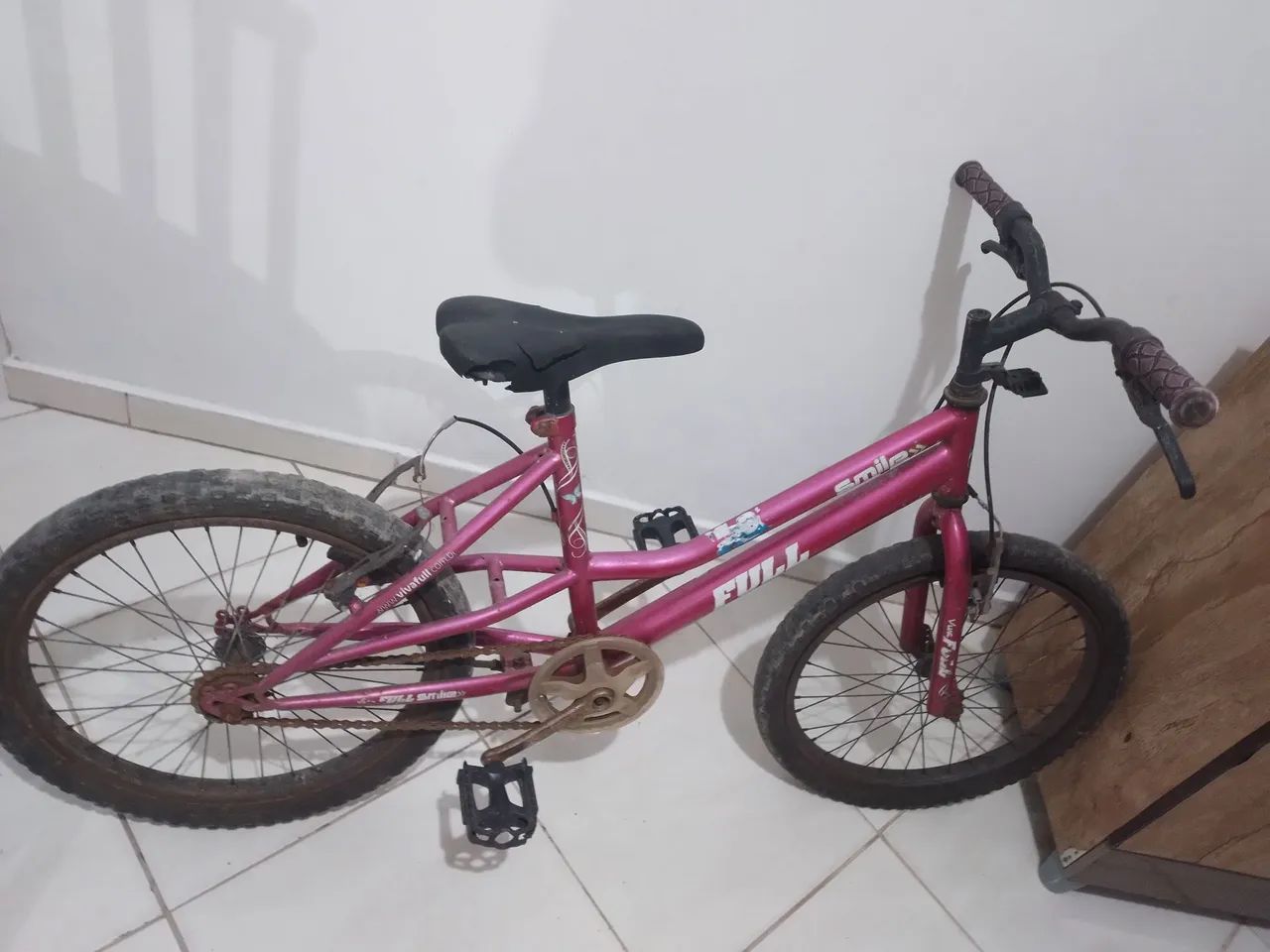 Bicicleta aro 20 só 60 reais  - Foto 3