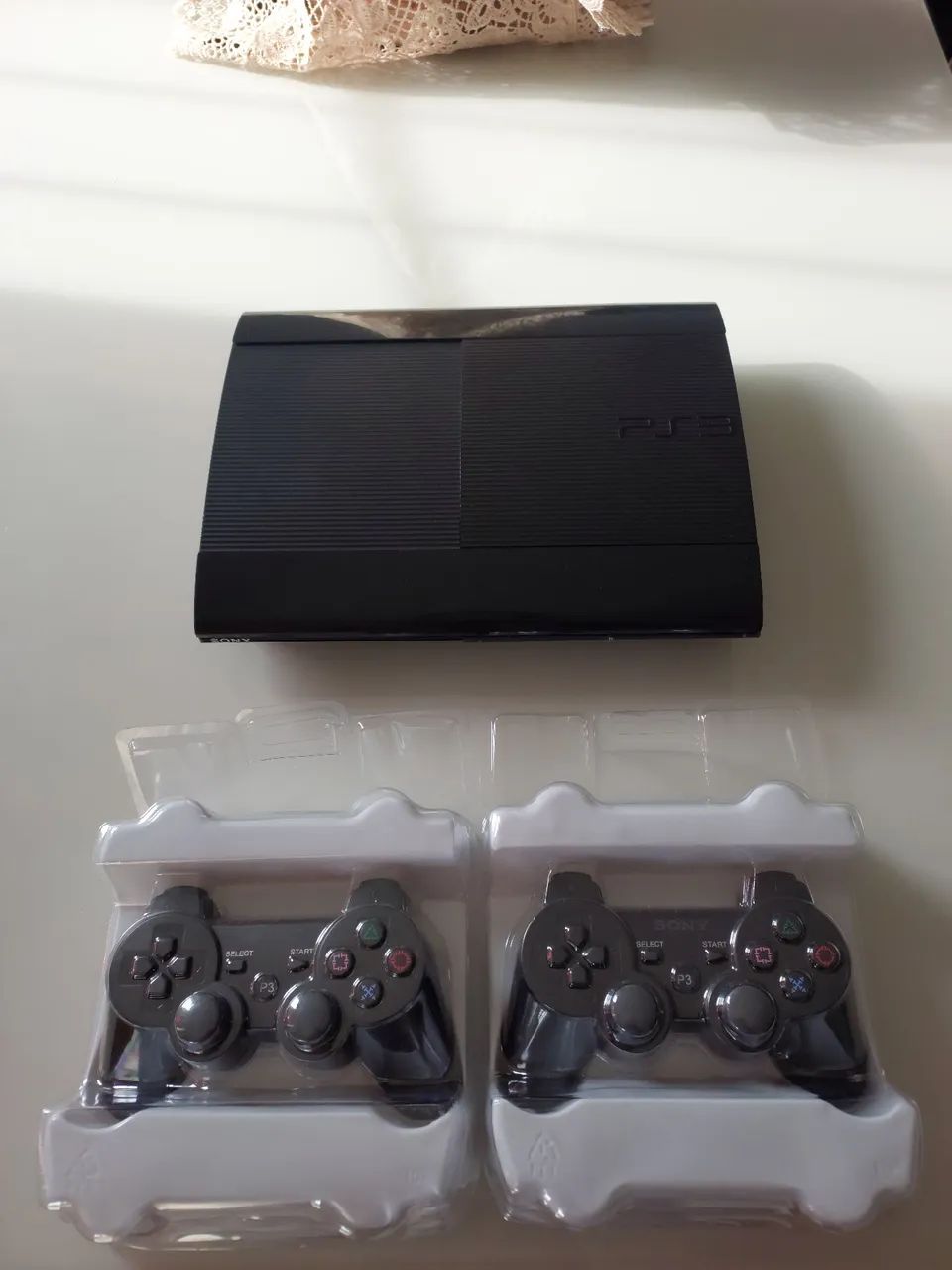 Ps3 desbloqueado com 2 controles. - Foto 3