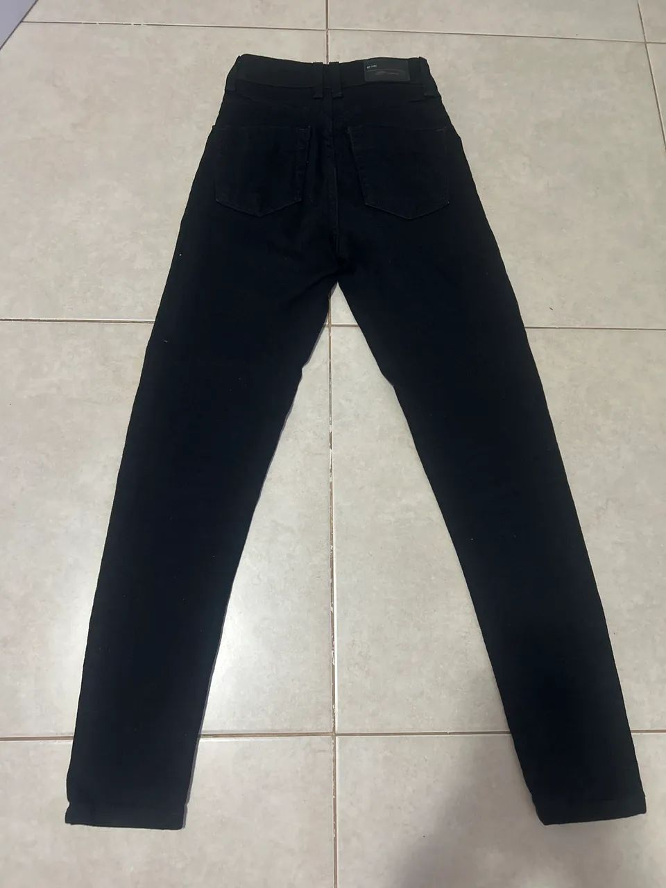 Calça skinny preta  - Foto 2