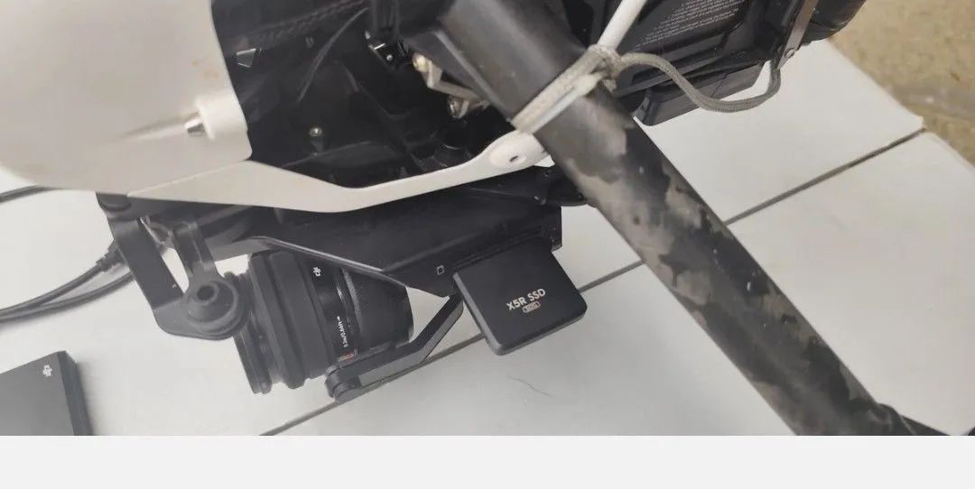 . Inspire 1 v2.0 + Zenmuse X5 completo  - Foto 3