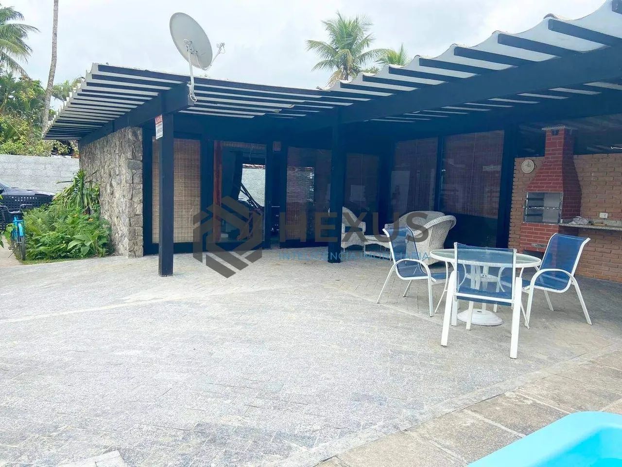 Casa térrea com piscina a 150m da Praia de Pernambuco, Guarujá - Foto 2