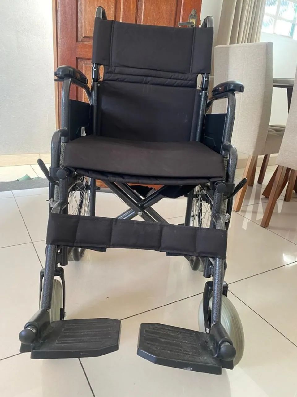 Cadeira de rodas - Foto 2
