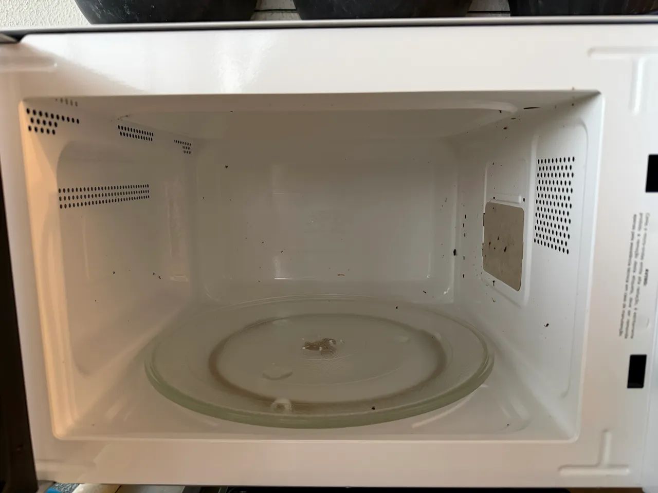 Microondas com pouco uso  - Foto 2