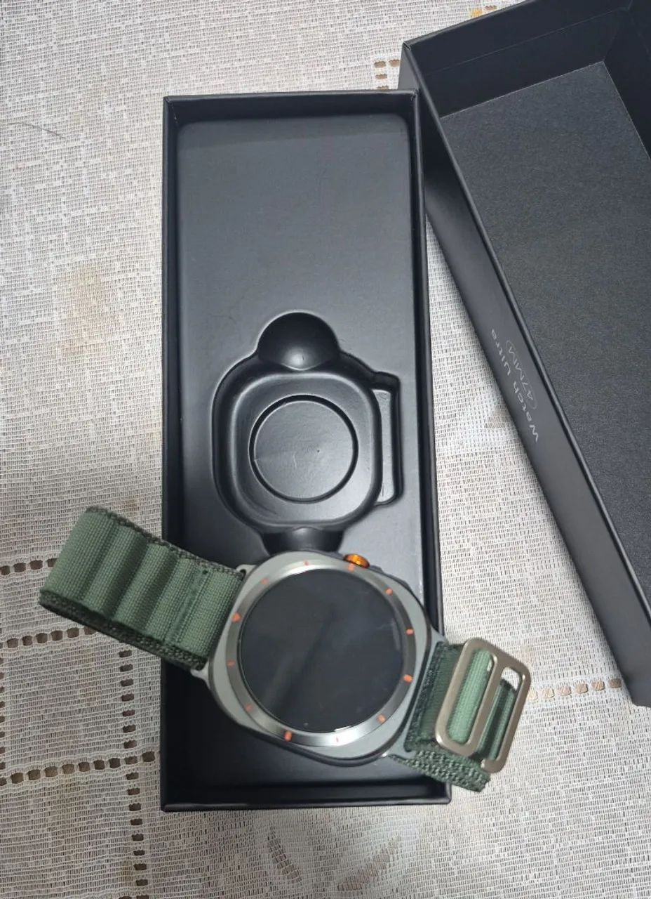 Watch Ultra, com pulseira extra. - Foto 5