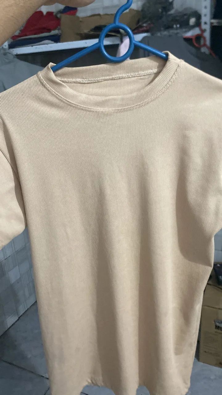 Camisa bege masculina com ótimo tecido no tamanho M  - Foto 5
