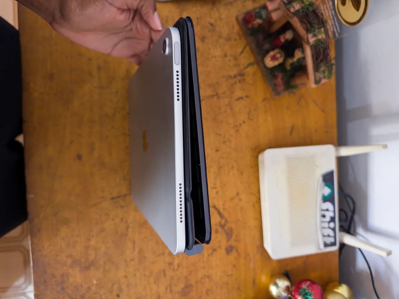 iPad 10 Silver | 64Gb ACOMPANHA CAPA TECLADO - Foto 3