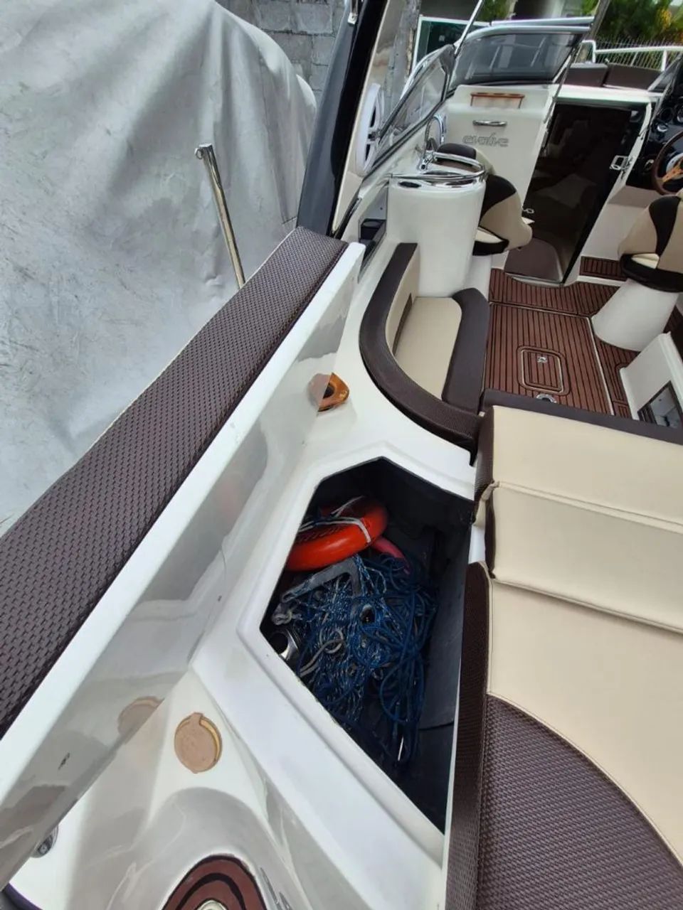 Lancha Evolve 270 ano 2013 com motor Mercruiser 4.5 ano 2025 - Foto 5