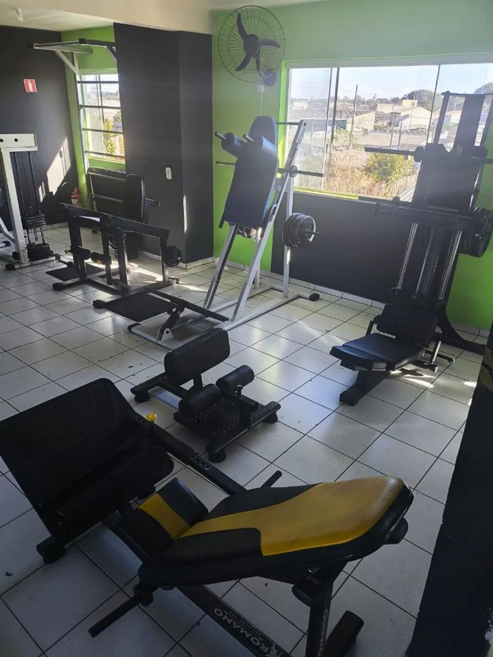 VENDO ACADEMIA DE MUSCULAÇÃO - Foto 2
