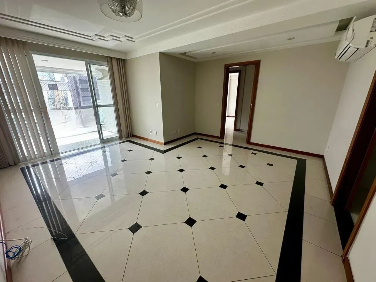 APS- Apto com 3 quartos, sol da manhã e andar alto em Itapuã - Vila Velha - ES