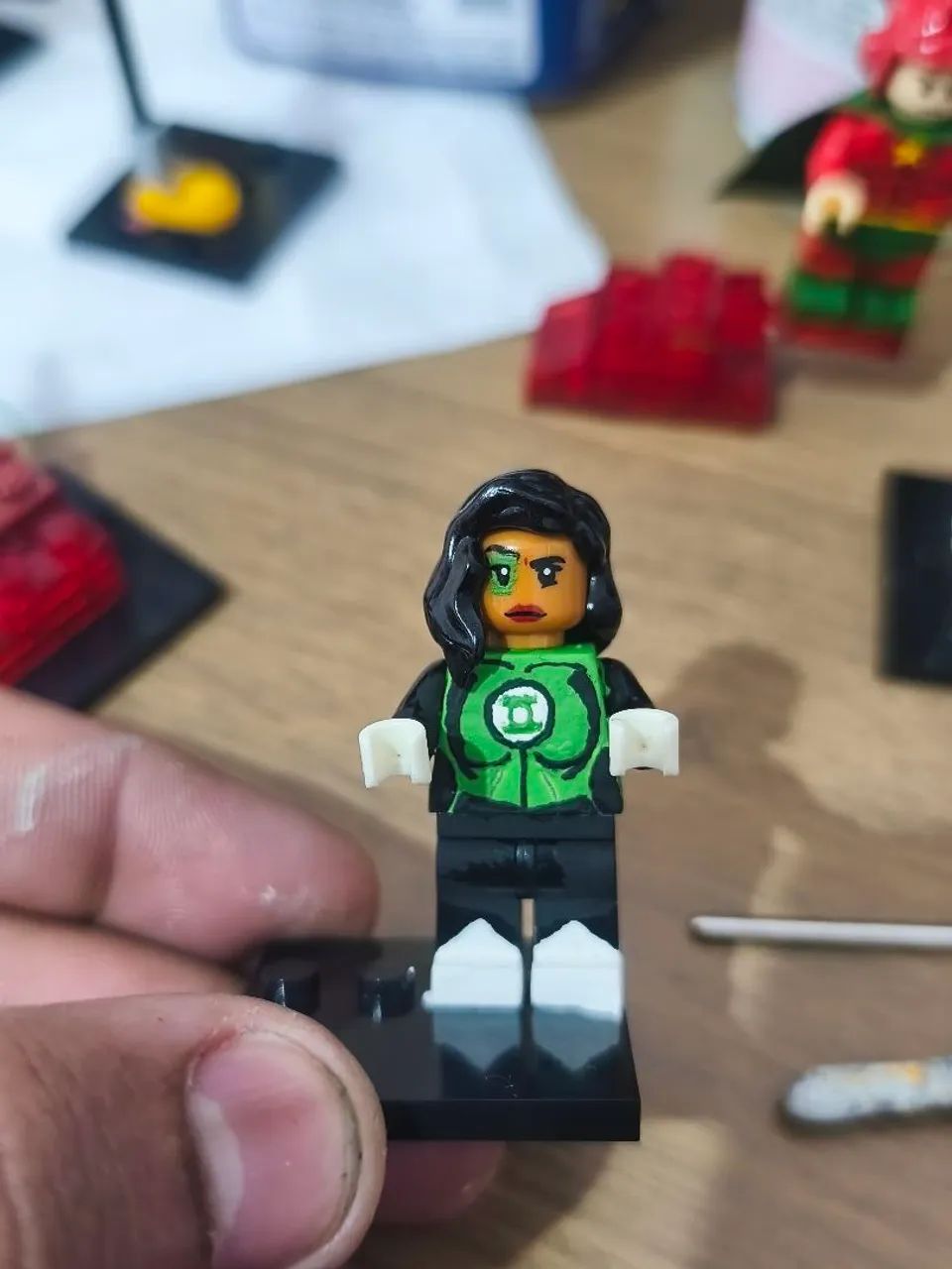Minifiguras combinadas com comprador 