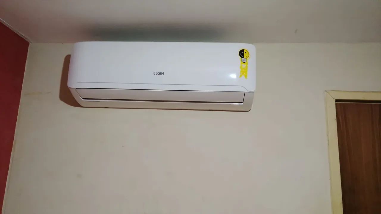 Vendo Ar condicionado Elgin 18 btus, novíssimo 